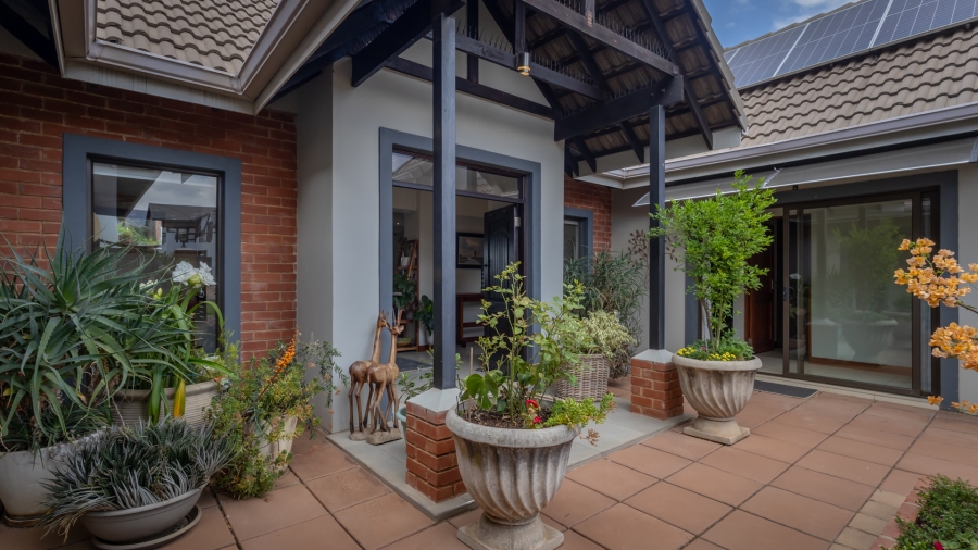 3 Bedroom Property for Sale in The Coves North West